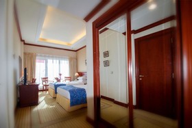 Riviera Hotel