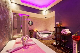 Royal Continental Suites