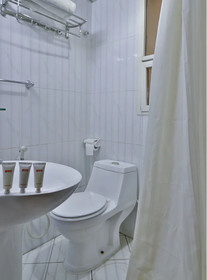 Seattle Hotel by OYO Rooms