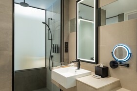 Sheraton Mall of the Emirates Hotel, Dubai