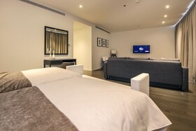 Shh - D1 Tower Apartments