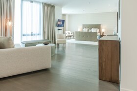 Shh - D1 Tower Apartments
