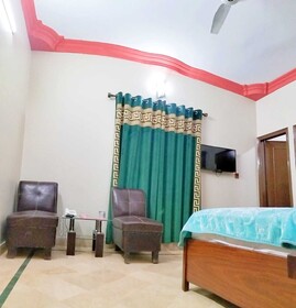 Subhan Palace Guest House