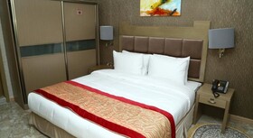 Sun & Sands Plaza Hotel