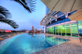 Tamani Marina Hotel and Hotel Apartment