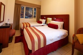 Tamani Marina Hotel and Hotel Apartment