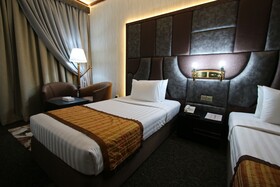 Knight Armour Hotel