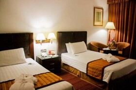 Knight Armour Hotel