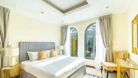 The Palm Jumeirah Villas - Frond E by LUX Holiday Home