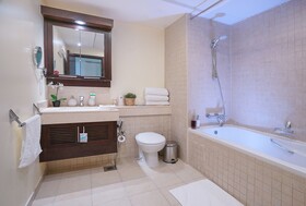 The Residences 5 by Elite Royal Apartments