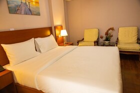 Three 888 Hotel