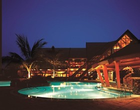 JA Palm Tree Court