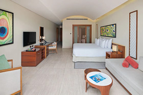 JA Palm Tree Court