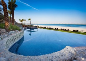 JA Palm Tree Court