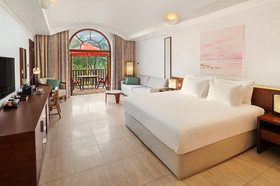 JA Palm Tree Court