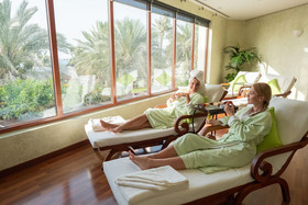 JA Palm Tree Court