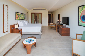 JA Palm Tree Court