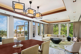JA Palm Tree Court