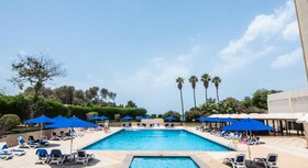 BM Beach Hotel