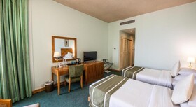 BM Beach Hotel