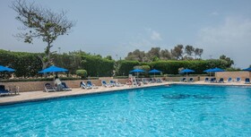 BM Beach Hotel