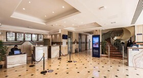 BM Beach Hotel
