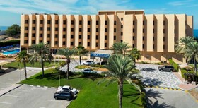 BM Beach Hotel