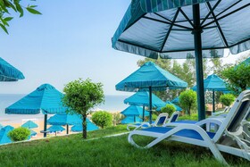 BM Beach Hotel
