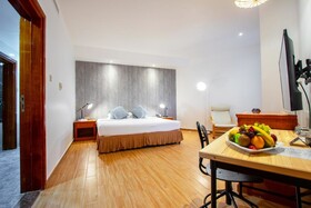 BM Beach Hotel