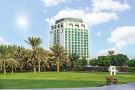 Hotel Holiday International