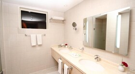 Lavender Hotel Sharjah