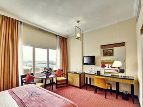 Creek Gate Hotel-Baithans
