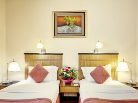 Creek Gate Hotel-Baithans