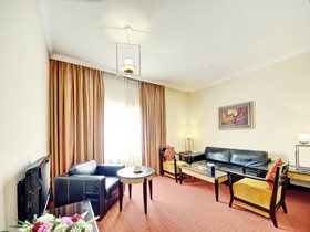 Creek Gate Hotel-Baithans