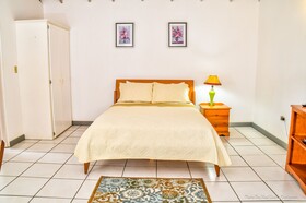 Coco Rose Guest House Bed and Breakfast