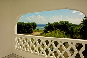 Coco Rose Guest House Bed and Breakfast