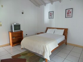 Coco Rose Guest House Bed and Breakfast