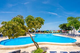Jolly Beach Resort