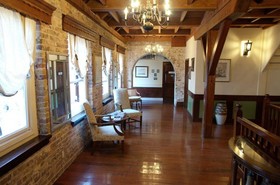 Copper & Lumber Store Hotel