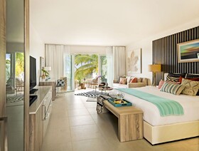 Hodges Bay Resort & Spa, an HQ Luxury Resort & Residences