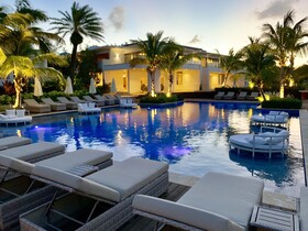 Hodges Bay Resort & Spa, an HQ Luxury Resort & Residences
