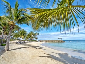 Hodges Bay Resort & Spa, an HQ Luxury Resort & Residences