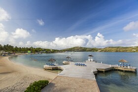 St. James's Club & Villas