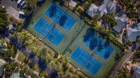 St. James's Club & Villas