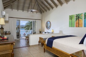 St. James's Club & Villas