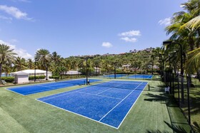 St. James's Club & Villas