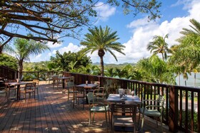 St. James's Club & Villas