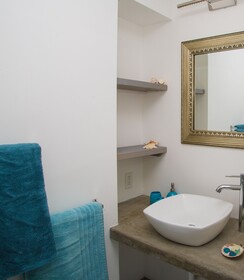 Bellevue Suites