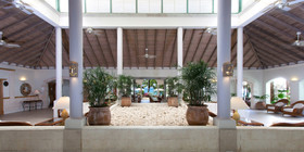 Blue Waters Resort & Spa