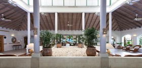 Blue Waters Resort & Spa